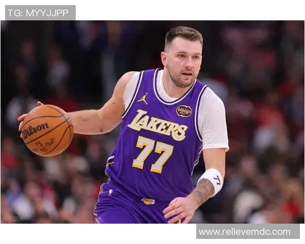 NBA中国球衣销量排行榜揭晓库里稳居第一东契奇詹姆斯紧随其后杨瀚森位列第五