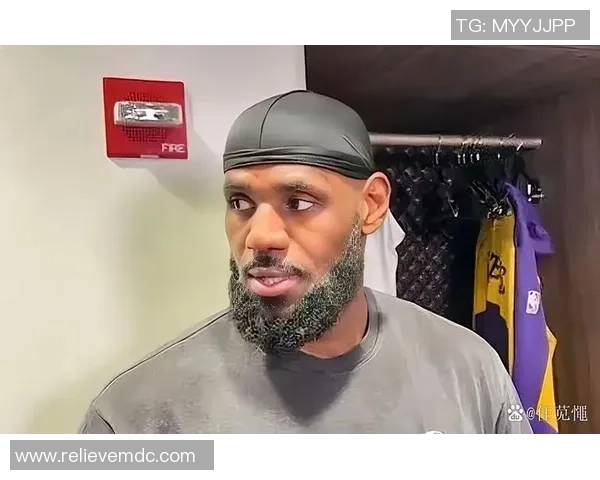 詹姆斯盛赞追梦铁血防守称其绝对是顶级球员致敬兄弟情深 詹姆斯盛赞追梦铁血防守称其绝对是顶级球员致敬兄弟情深